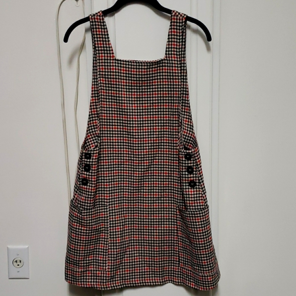Urban Outfitters Dress. Size unknown. Most likely 6-8